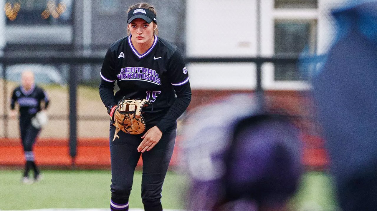 UCA Bears pitcher Kaitlyn Graham looks in before delivering a pitch