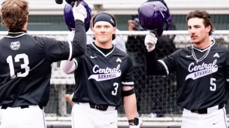 UCA Bears Clayton Coats in game against Evansville
