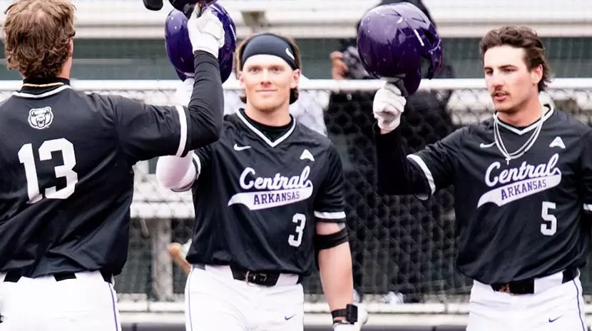 UCA Bears Clayton Coats in game against Evansville