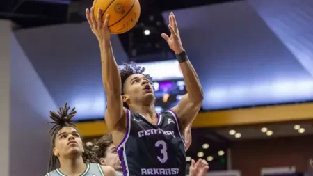 UCA Bears guard Brayden Fagbemi drives for a layup against Stetson