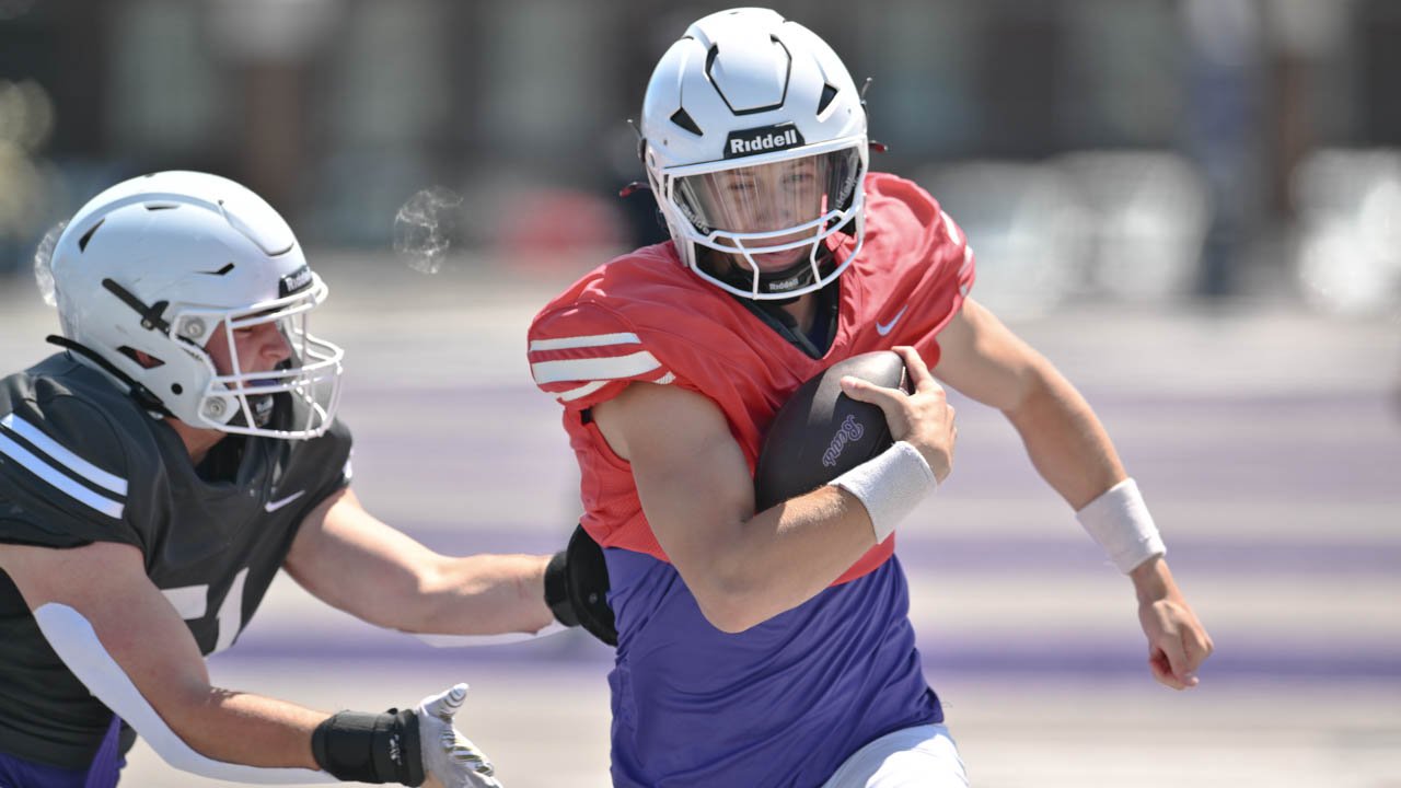 UCA quarterback Austin Myers during the Bears football spring game