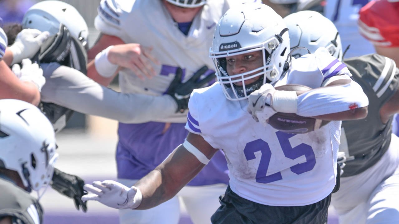 UCA running back Landen Chambers during the Bears football spring game